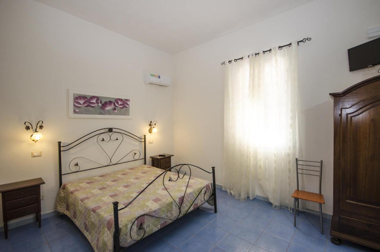 Appartamenti Da Clarissa Macari Exterior foto